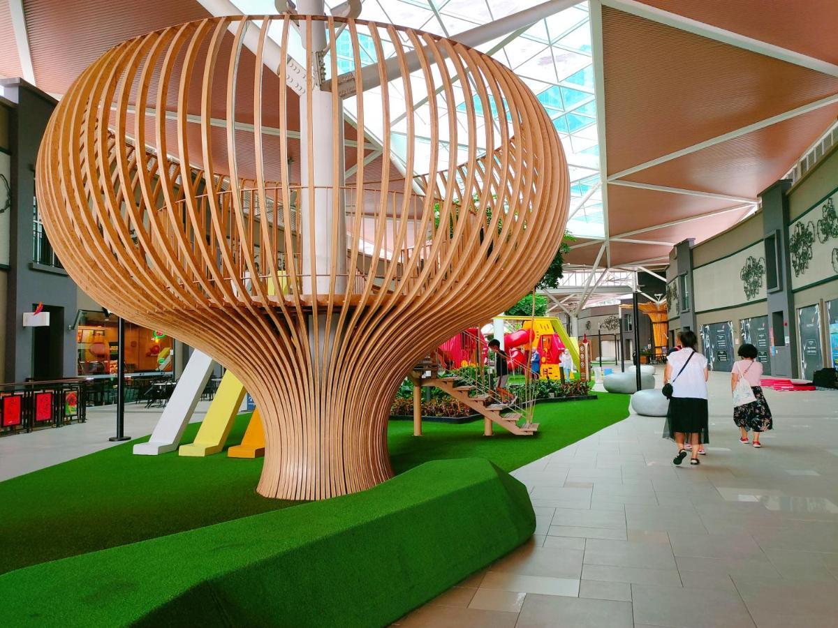 Legoland 3Min Lakeview Happyrainbowsuite 7Pax 2R2B 누사자야 외부 사진